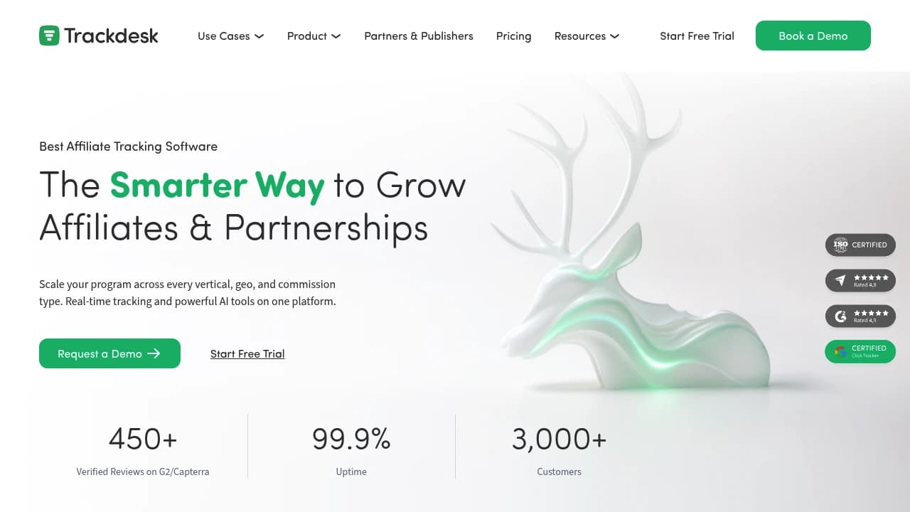 Screenshot of Trackdesk website